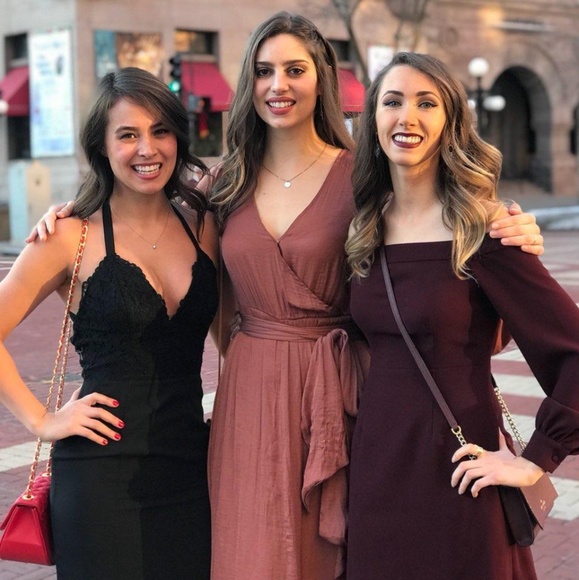 Meet your Posher, Michelle - Picture 1 of 1